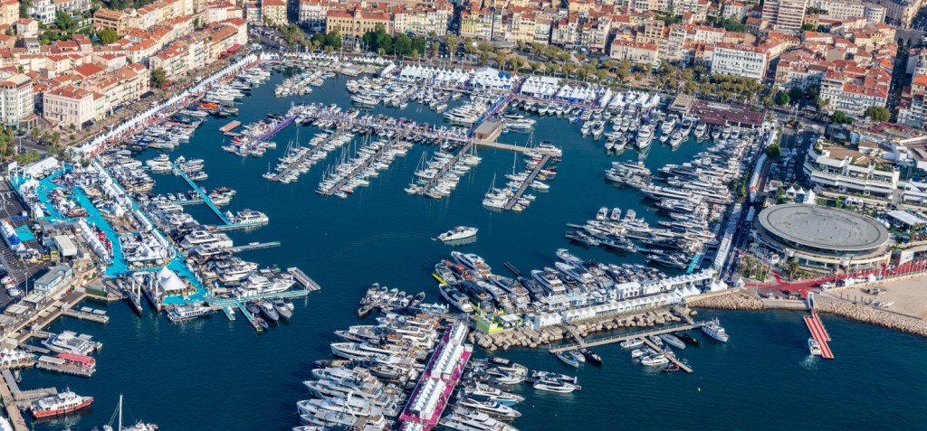 Navigating European and American Boat Shows: What to Expect &&nbsp;Prepare